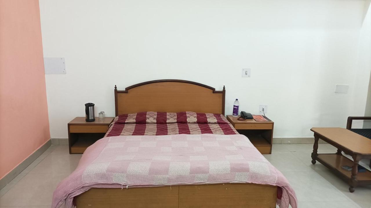 Hotel Siddharth Dehradun Eksteriør billede